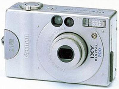 Canon IXY 200F