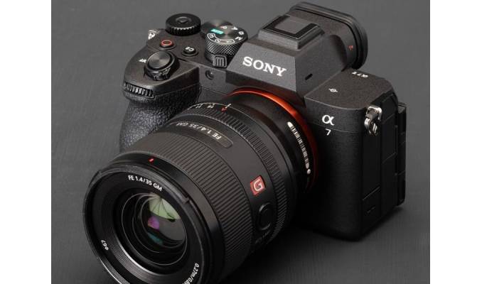 sony-a7-v-